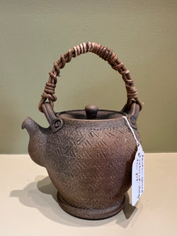 Akatsu-Glazed Textured Design Tea Pot